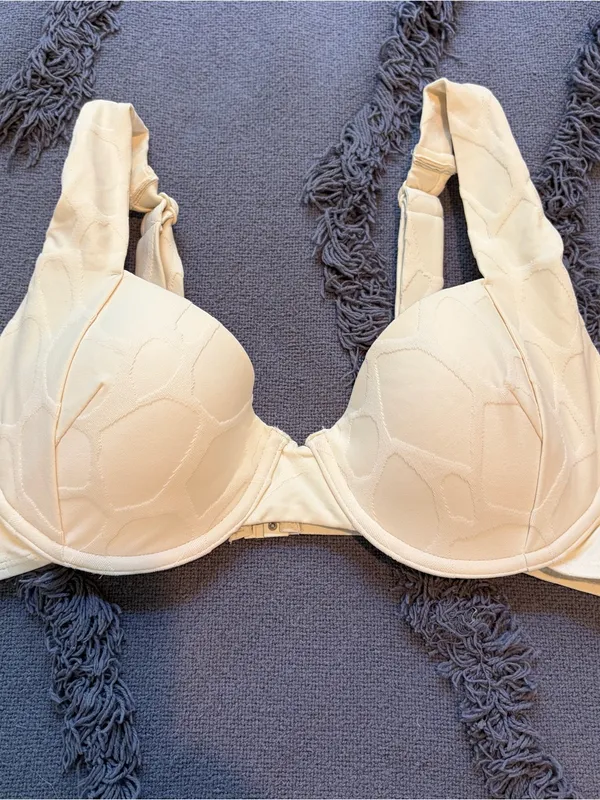 Mono B Cream Textured Spot High-Waisted Underwire Bikini Set 2p. Large. - Image 3