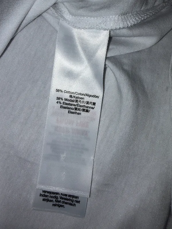 DKNY T-Shirt - Image 3