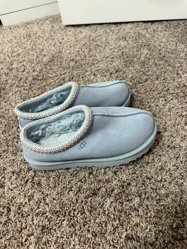 Blue UGG Shoes - Image 2