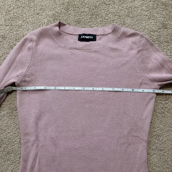 Express fitted crew neck sweater in light mauve pink, size small - Image 5