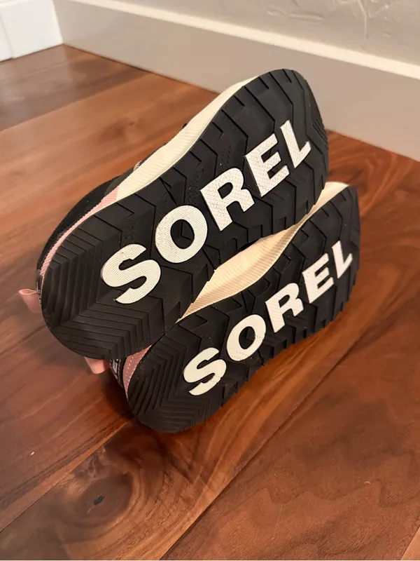 Sorel Black Canvas Low-Top Sneakers with White Soles - Image 4
