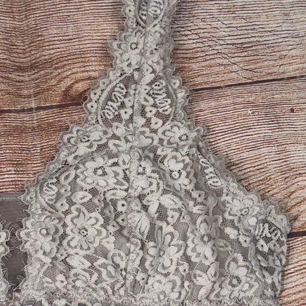 Aerie Lace Bralette Size Medium - Image 4