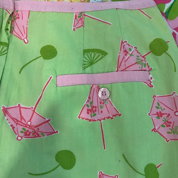 Lilly Pulitzer fully lined pink and green umbrella print pencil skirt - Image 2