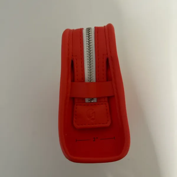 Glossier beauty bag - Image 3