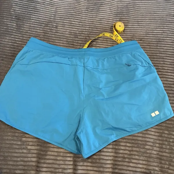 NEW Uniqlo Women Ultra Stretch Dry-Ex Active Shorts LARGE Sky BLUE Athletic - Image 9
