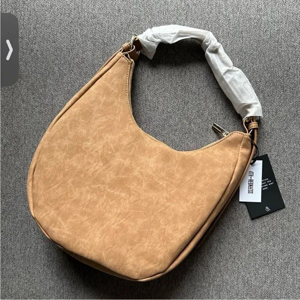 4th + Reckless // Una Faux Suede Crescent Bag‎ - NWT - Image 2