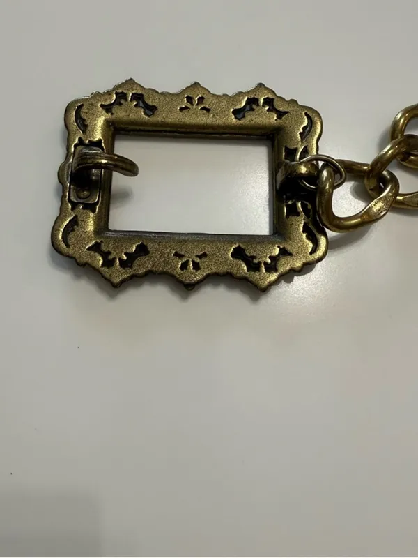 Chunky Goldtone Chain Belt - Women's Fashion Accessory - Image 4