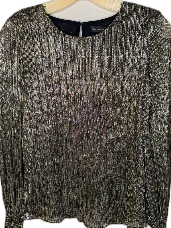 Banana Republic Metallic Top nwt - Image 2