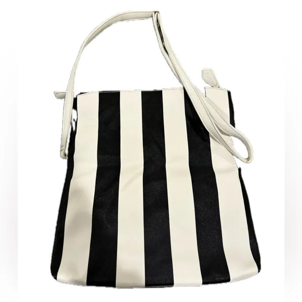 Black and White Pinstriped Purse. Fold Over with Zipper Pocket. 3 Pockets inside - Image 2