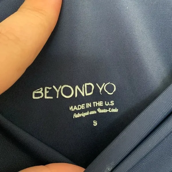 Beyond Yoga Ankle Length Leggings Blue Size S - Image 4