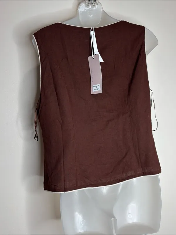 White Closet linen Sleeveless Brown Button-Front vest office business small NWT - Image 3