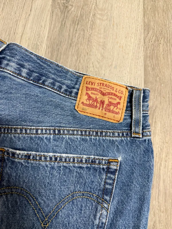 Levi Strauss 501 denim shorts - Image 10