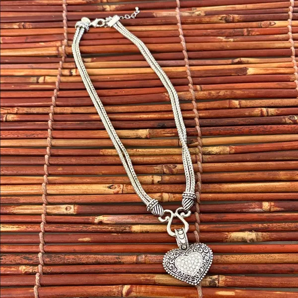 Lia Sophia Silver-Tone Filigree Heart Pendant Necklace 17”-20-25” - Image 4