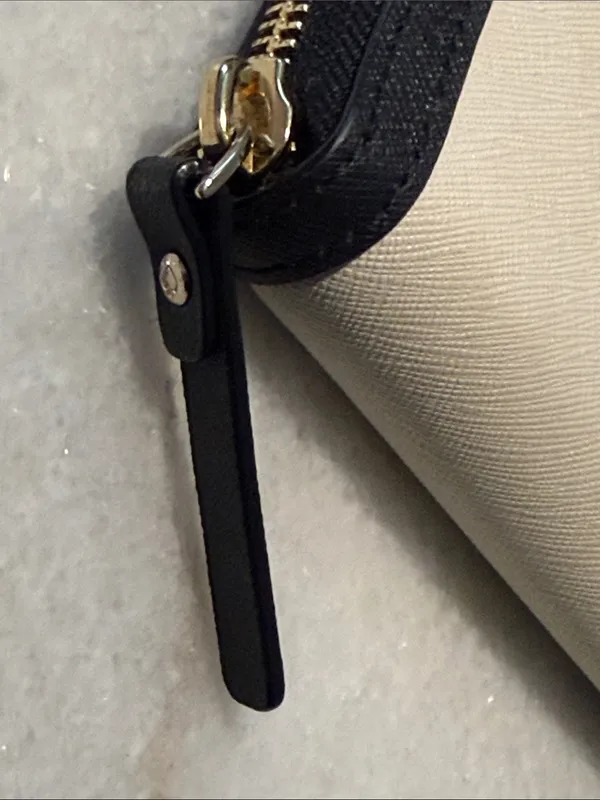 Kate Spade Hazel Court Legacy Beige and Black Bow Zip-Around Wallet - Image 3