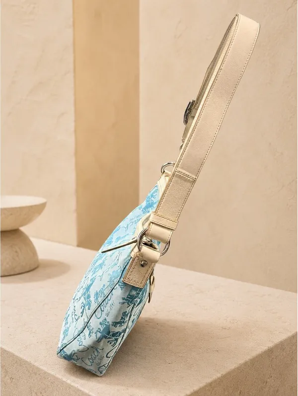 Coach Signature Canvas Bucket Shoulder Bag Blue Cream Adjustable Strap - Image 4