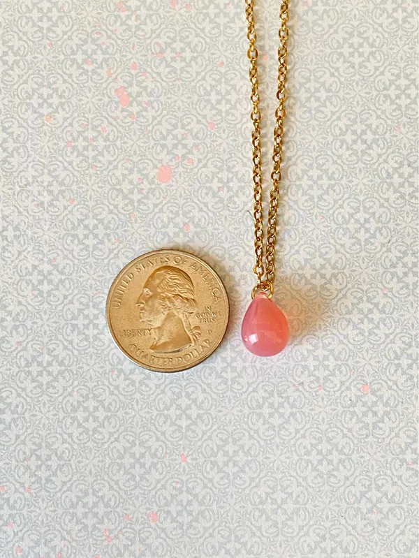 Handmade pink teardrop Czech glass simple minimalist gold chain necklace🩷 - Image 6