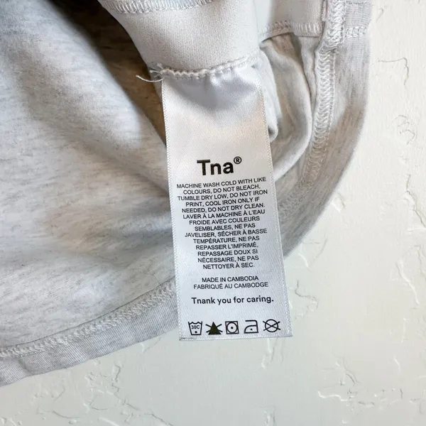 Aritzia TNA | Malibu Cotton Ruched Side Cropped Top in Heather Grey - Image 6