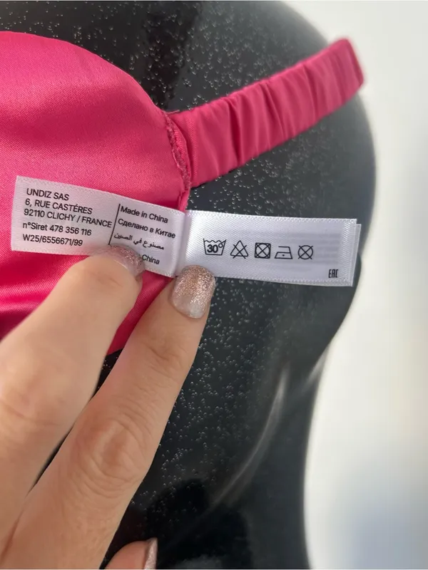 Undiz Hot Pink Satin Sleep Mask - Image 3