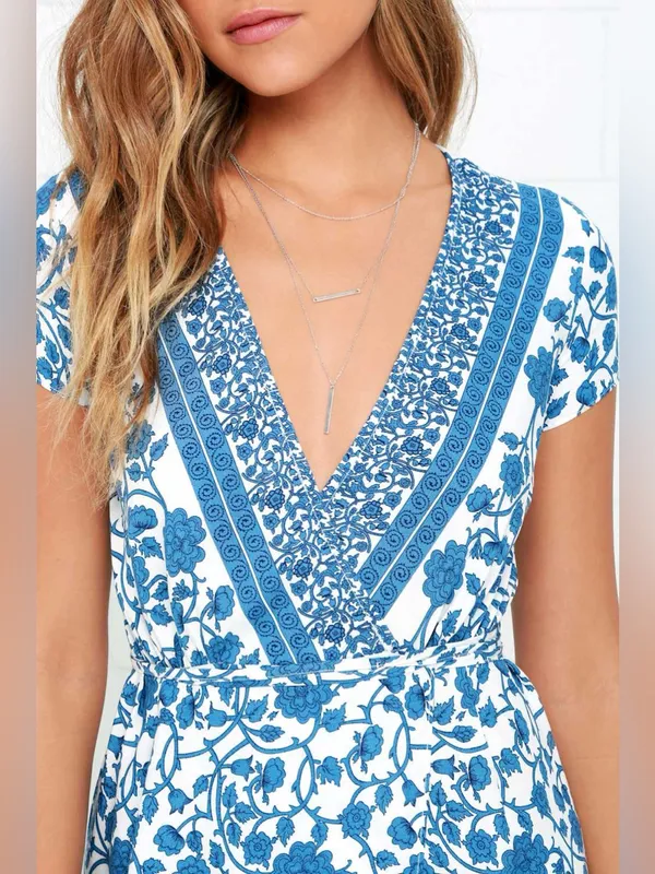 Lulu’s French Doors Ivory and Blue Floral Print Wrap Maxi Dress Small - Image 6