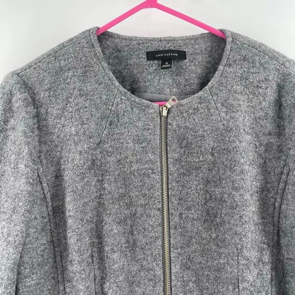 ANN TAYLOR Blazer Size Medium Wool Blend Gray Business Casual Office Work Career - Image 4