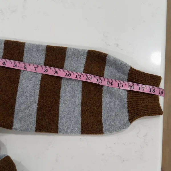 Fantastic Striped V-Neck Polo Sweater in Brown and Gray - Image 8