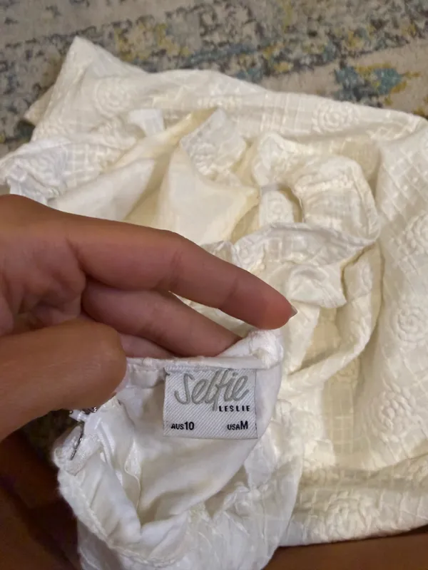 White Linen Dress Selfie Leslie - Image 4