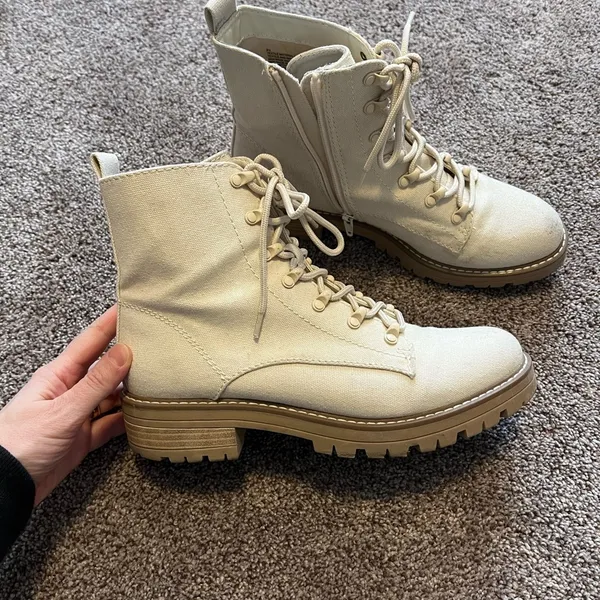 Universal Threads Cream Combat Boots with Durable Soles - Image 2