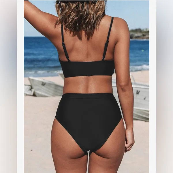 NEW CUPSHE Bikini 2 Pc Swimsuit Bathing Suit High Waisted V Neck Twist Front 2X - Image 2
