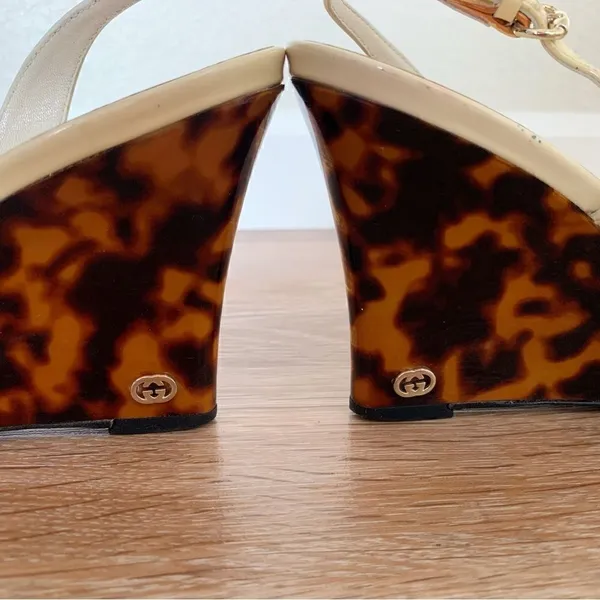 Rare Gucci Size 10 Patent Leather Leopard Peep-Toe Heels, Size 10B - Image 9