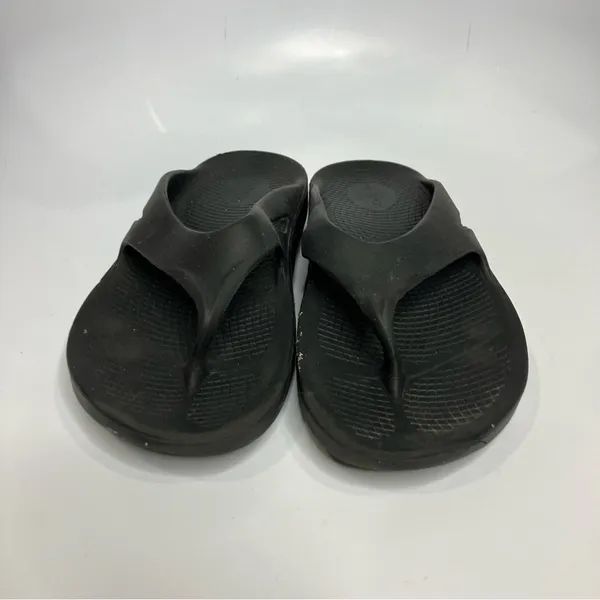 Oofos Ooriginal black sandals flip flops comfort sandals unisex‎ sizing - Image 2