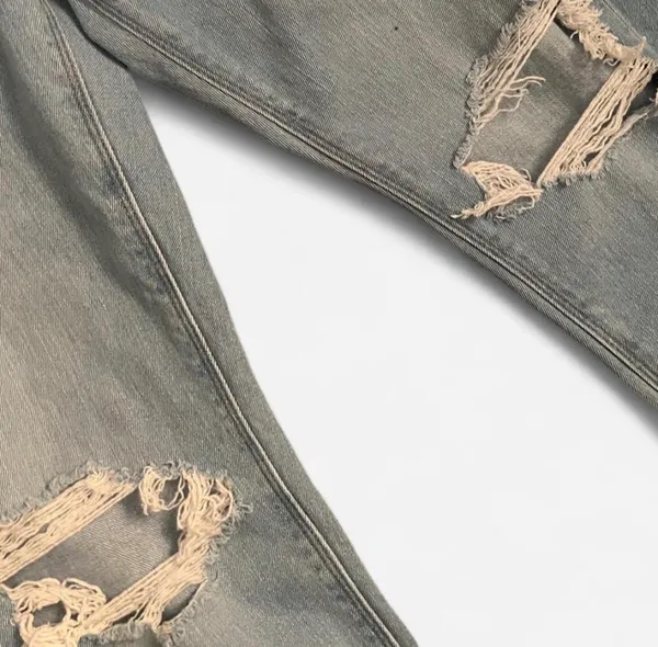 American Eagle Straight Leg Jeans Distressed - Image 3