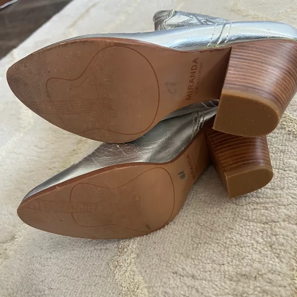 Silver Cowboy Boots Size 8 - Image 3