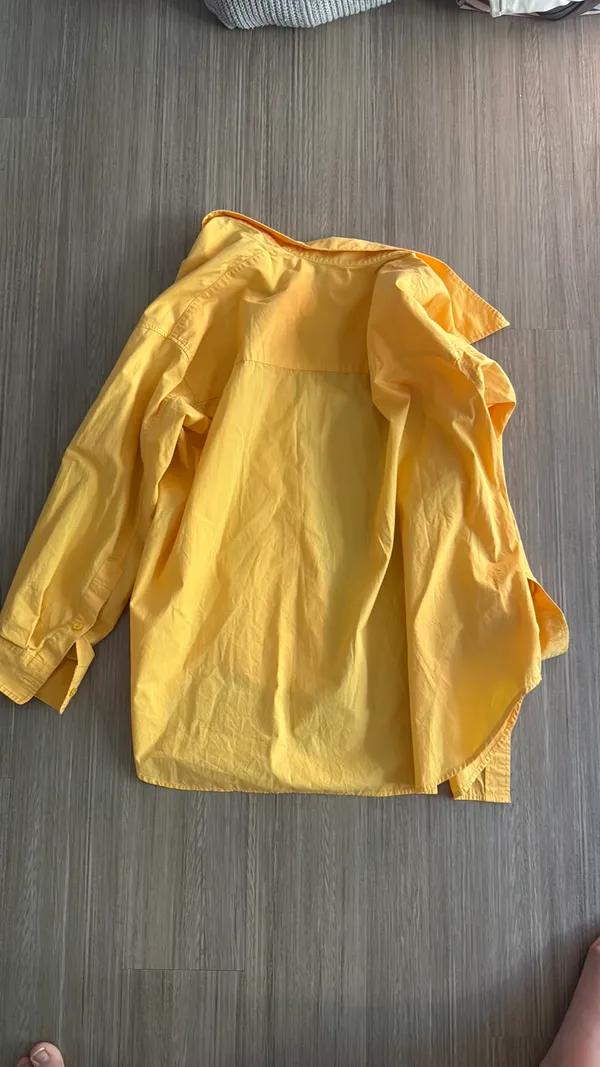 Aritzia Wilfred Free Button Down - Image 3