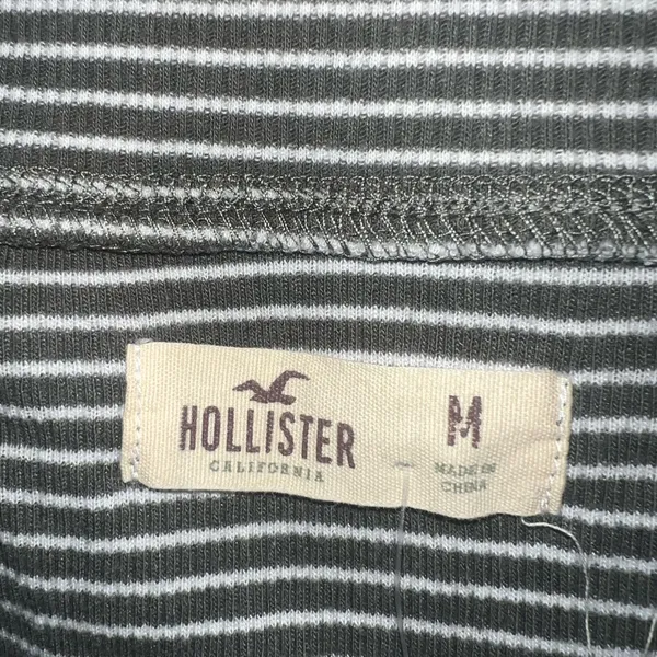 Hollister Black and White Striped Lace Shoulder Top - Image 3