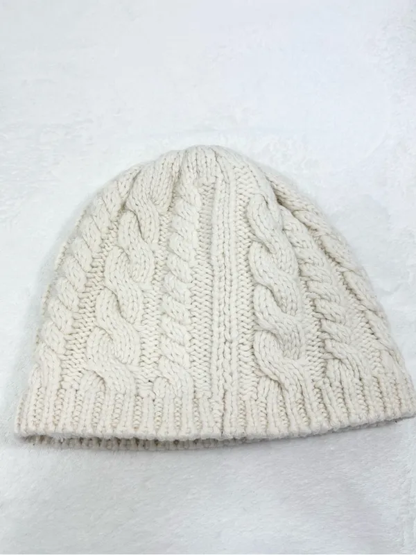 The North Face Cream Knit Beanie - Chunky Cable Style - Image 7