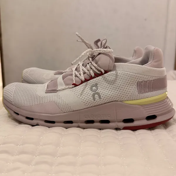 On Cloud Shoes - Image 2