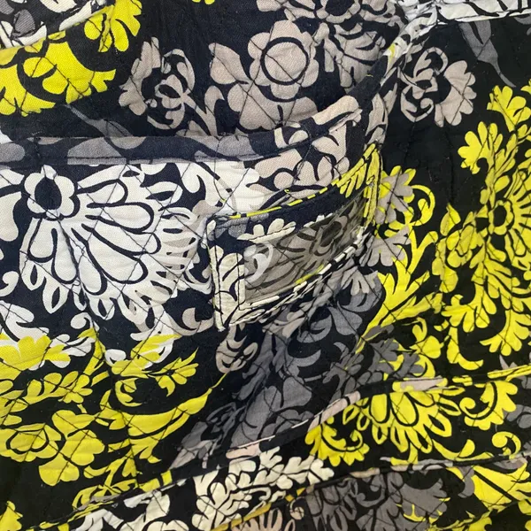 Vera Bradley Black/Yellow Duffel Bag - Image 6