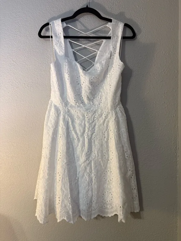 NWT Mabel TALORE LACE UP BACK EYELET DRESS - Image 6
