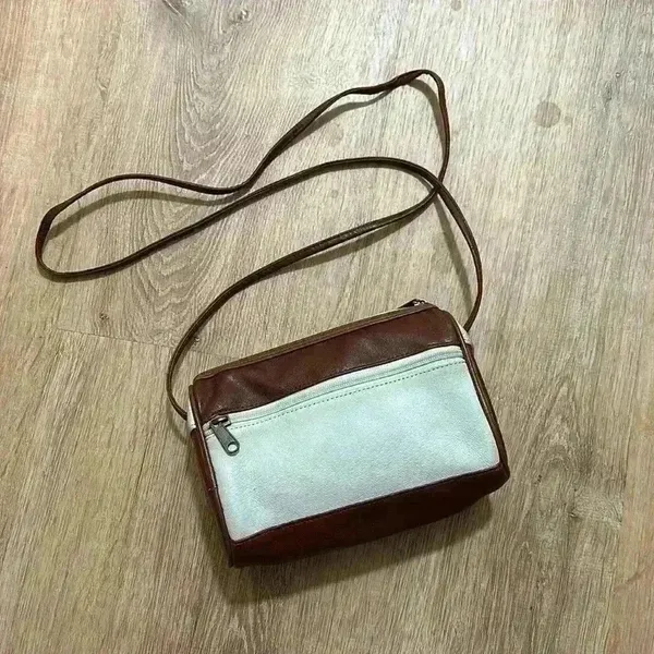 Pacific Leather | Brown Cream Two Tone Small Zip Shoulder Purse Crossbody Bag‎ - Image 2