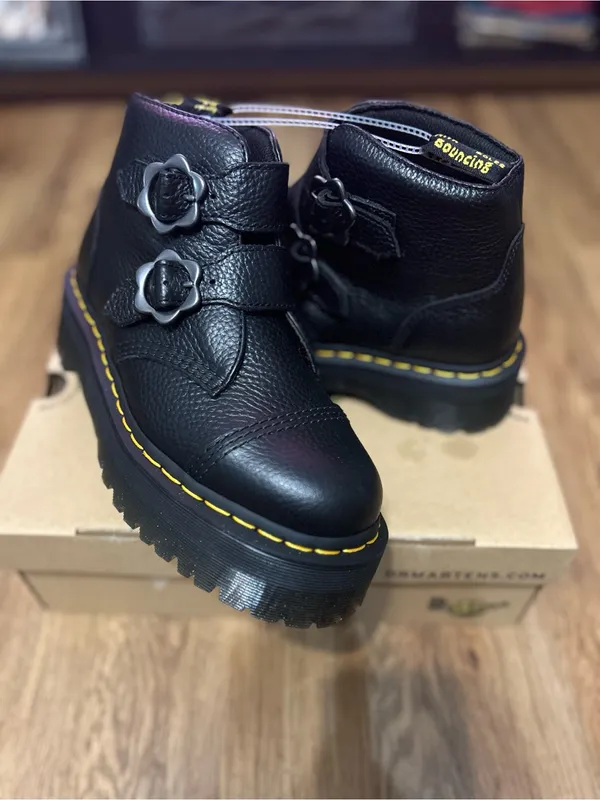 DR MARTENS Devon flower buckle black leather platform boots shoes women’s 9 new - Image 9