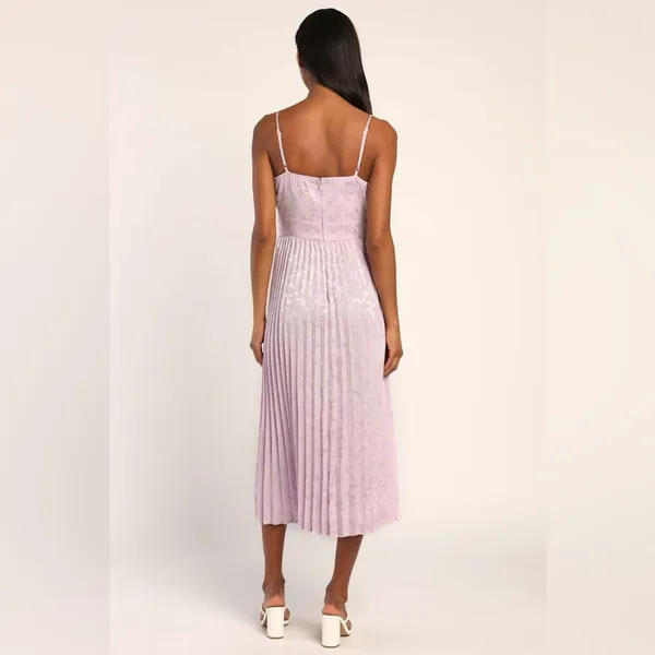 Lulu's Lavender Pleated Midi Dress XL - Image 4