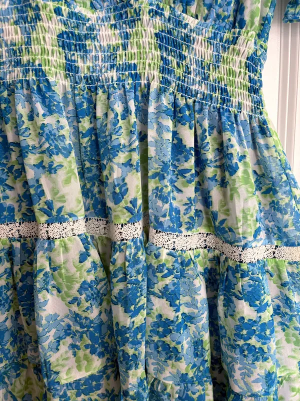Floral Dress Blue Size 4 - Image 3