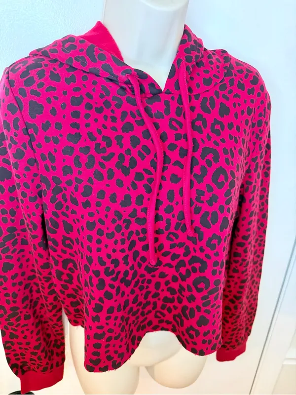 NWT True Religion Red Leopard Print Cropped Hoodie Size Small - Image 6