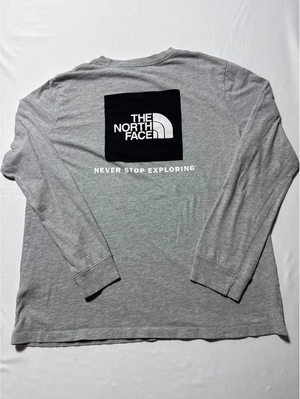 The North Face Women's Long Sleeve Tee - Classic Grey, Size: - Image 6