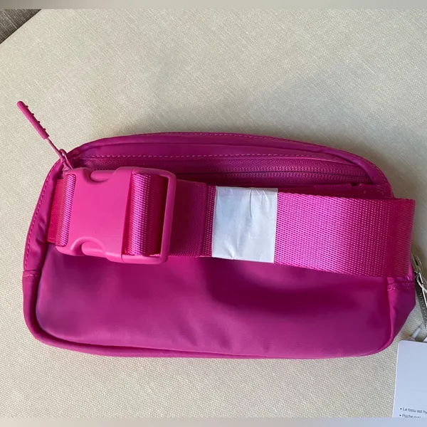 Lululemon everywhere belt bag 1L sonic pink - Image 5