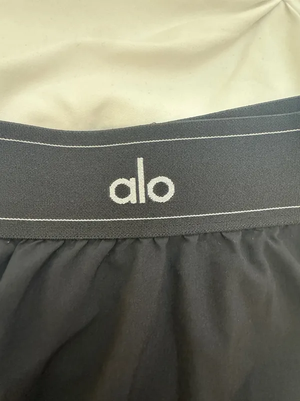 Black Alo Tennis Yoga Skirt - Image 3