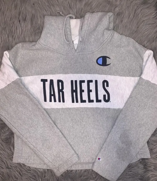 Champion UNC Cropped Sweatshirt - Image 3