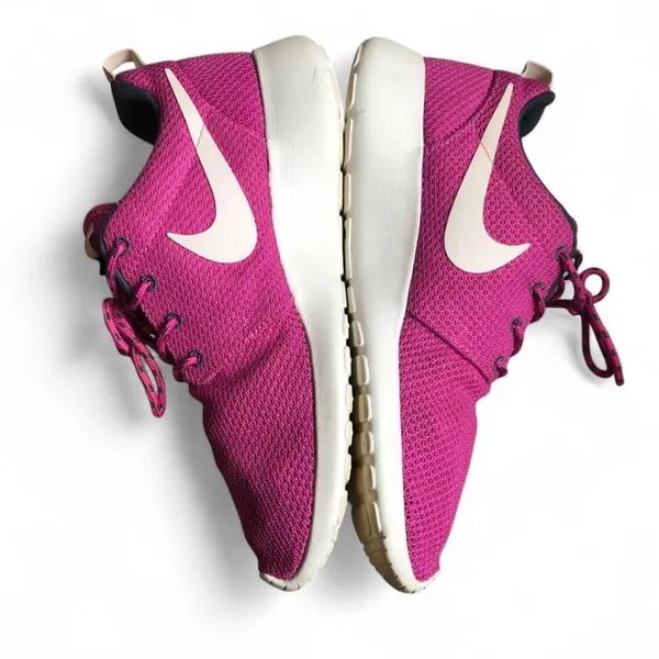 Nike Roshe One Women’s White Club Pink Running Shoes Size 8.5 #511882-605 - Image 5