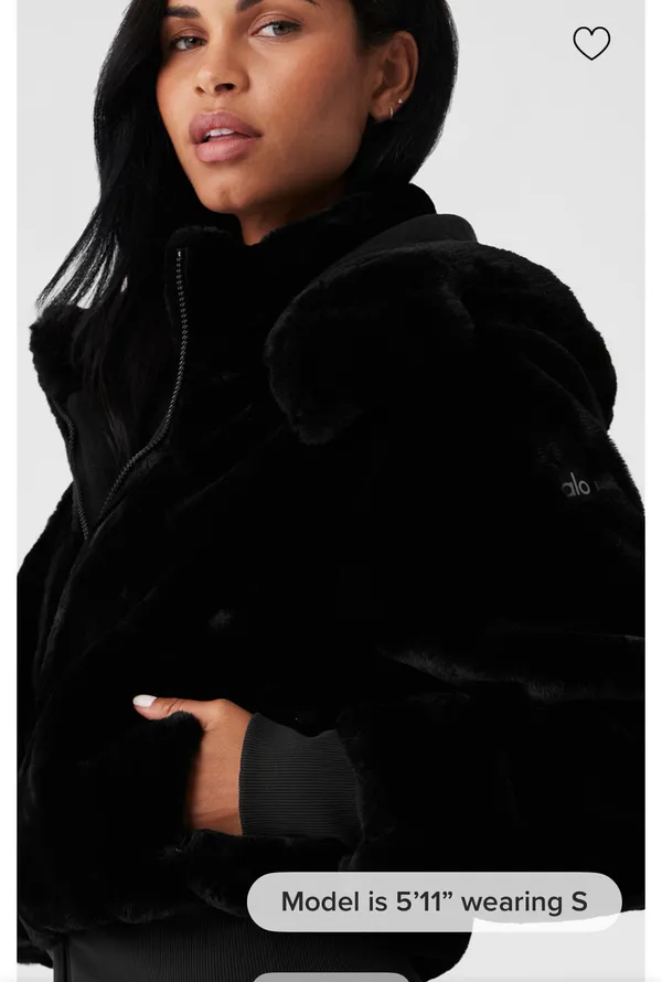 🖤 Alo Faux Fur Foxy Jacket – Black (Size M) - Image 4