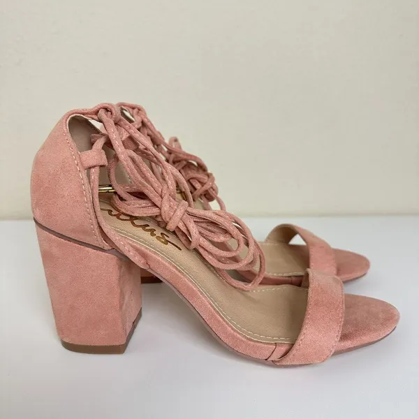 Lulu's‎ Kaira Peach Suede Lace-Up Heels Casual Formal Prom Barbie Womens Size 6 - Image 2